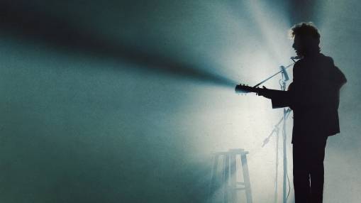 KOMPLETNIE NIEZNANY (DVD)